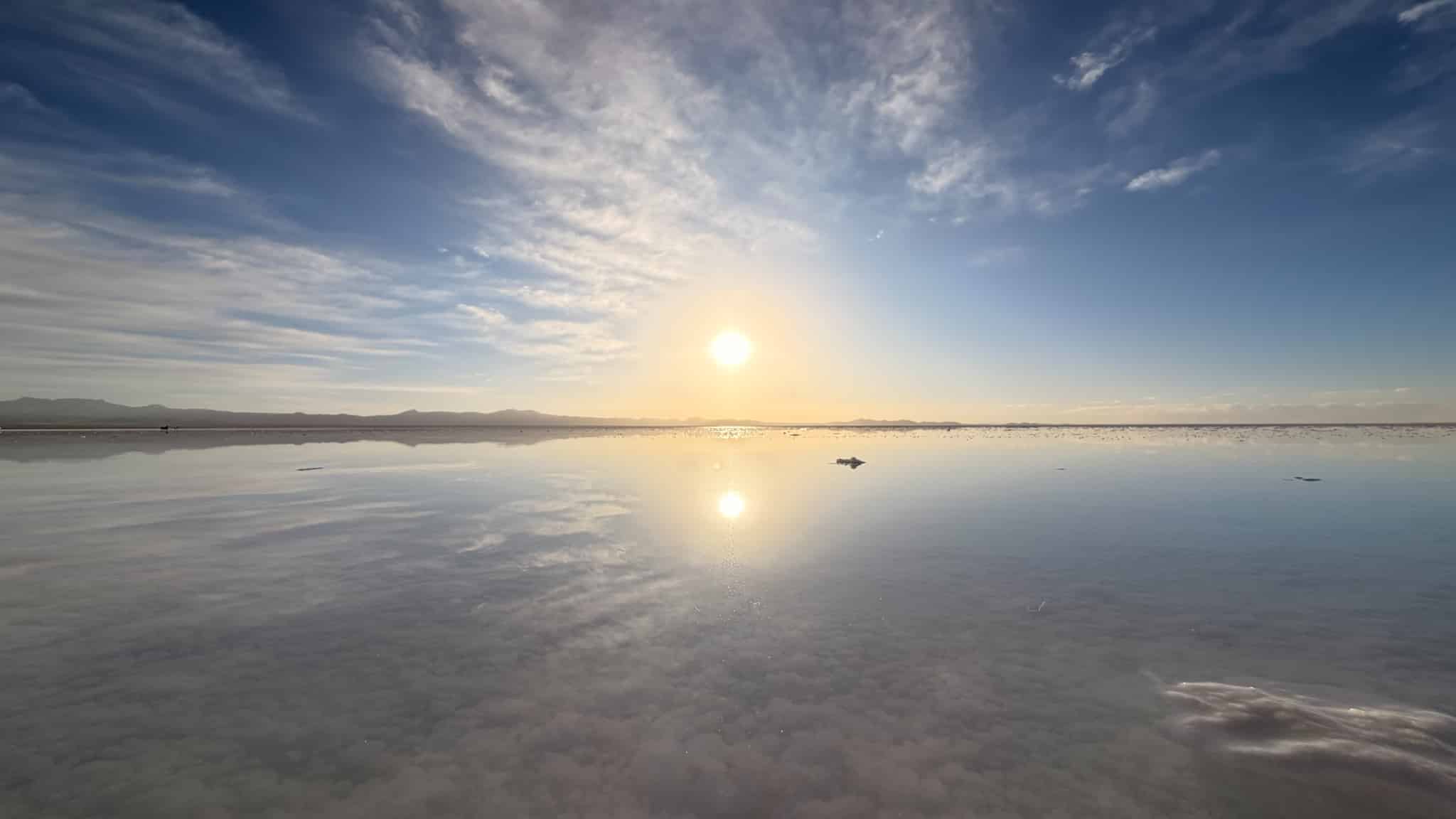 白銀の世界・ウユニ塩湖2泊3日 ～塩のホテル指定～英語ガイドツアー　Aプラン