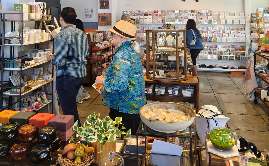 クリスマスシーズン限定！オールド・パサデナ食べ歩き&ショッピングツアー