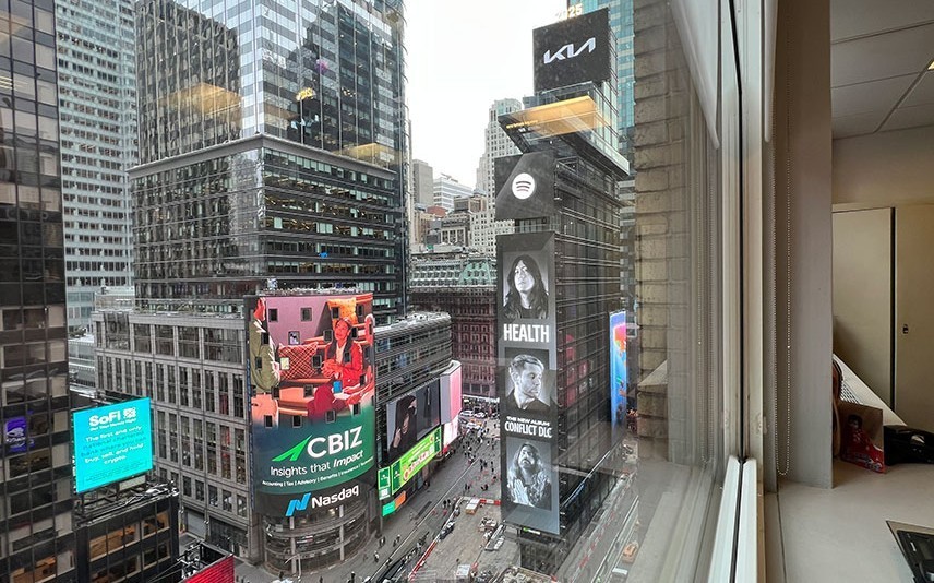 ニューヨーク快適カウントダウン 2026 ― タイムズスクエア内・室内で迎える年越しイベント ― 一般参加プラン