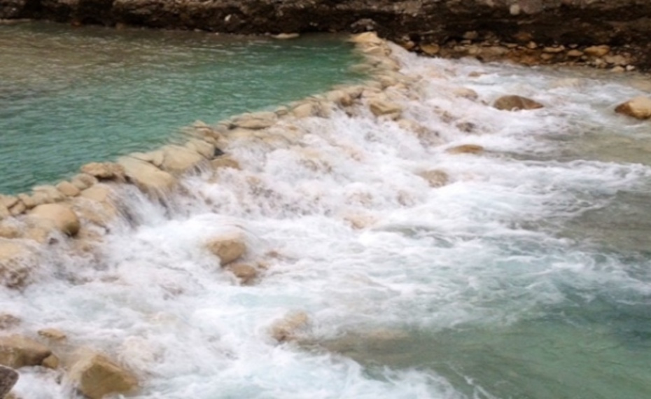 【神秘の洞窟】秘境トラントンゴ温泉 (英語ガイド)