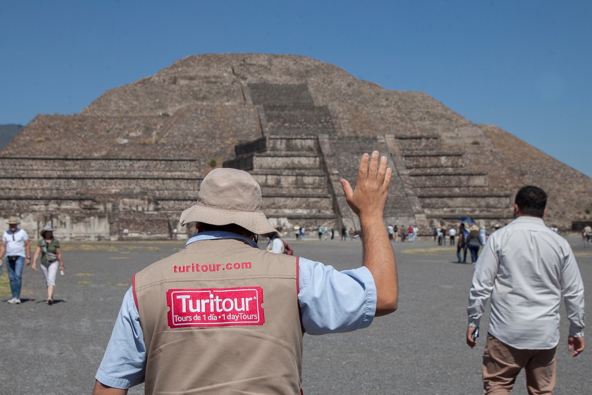 【Turitour】テオティワカン・エクスプレス(英語・スペイン語混載ツアー) 【Turitour】テオティワカン・エクスプレス(英語・スペイン語混載ツアー)