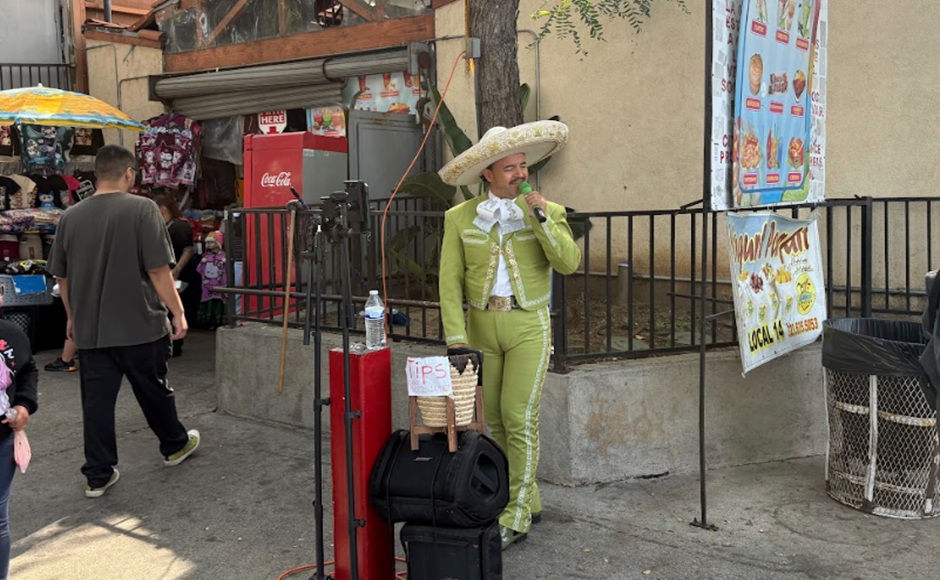 イーストLA食べ歩きツアー