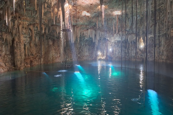 チチェンイッツア遺跡＆セノーテ＆バヤドリツアー【英語ガイド】１名様から参加可能！