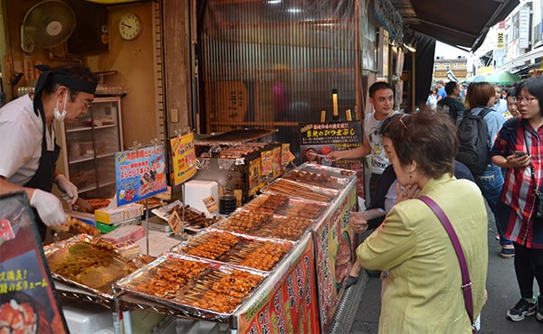 Classic Tsukiji Breakfast Food Tour, Half-Day Walking Tour